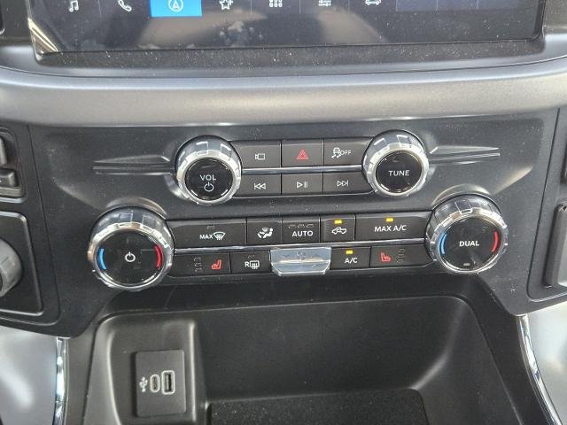 New 2026 Carbonized Gray Metallic Ford XLT image 33