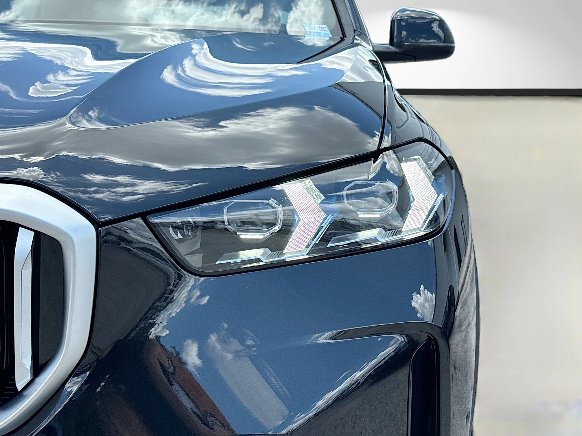 New 2026 Black Sapphire Metallic BMW sDrive40i image 9