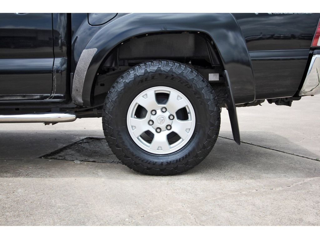 Used 2013 Black Toyota Base image 26