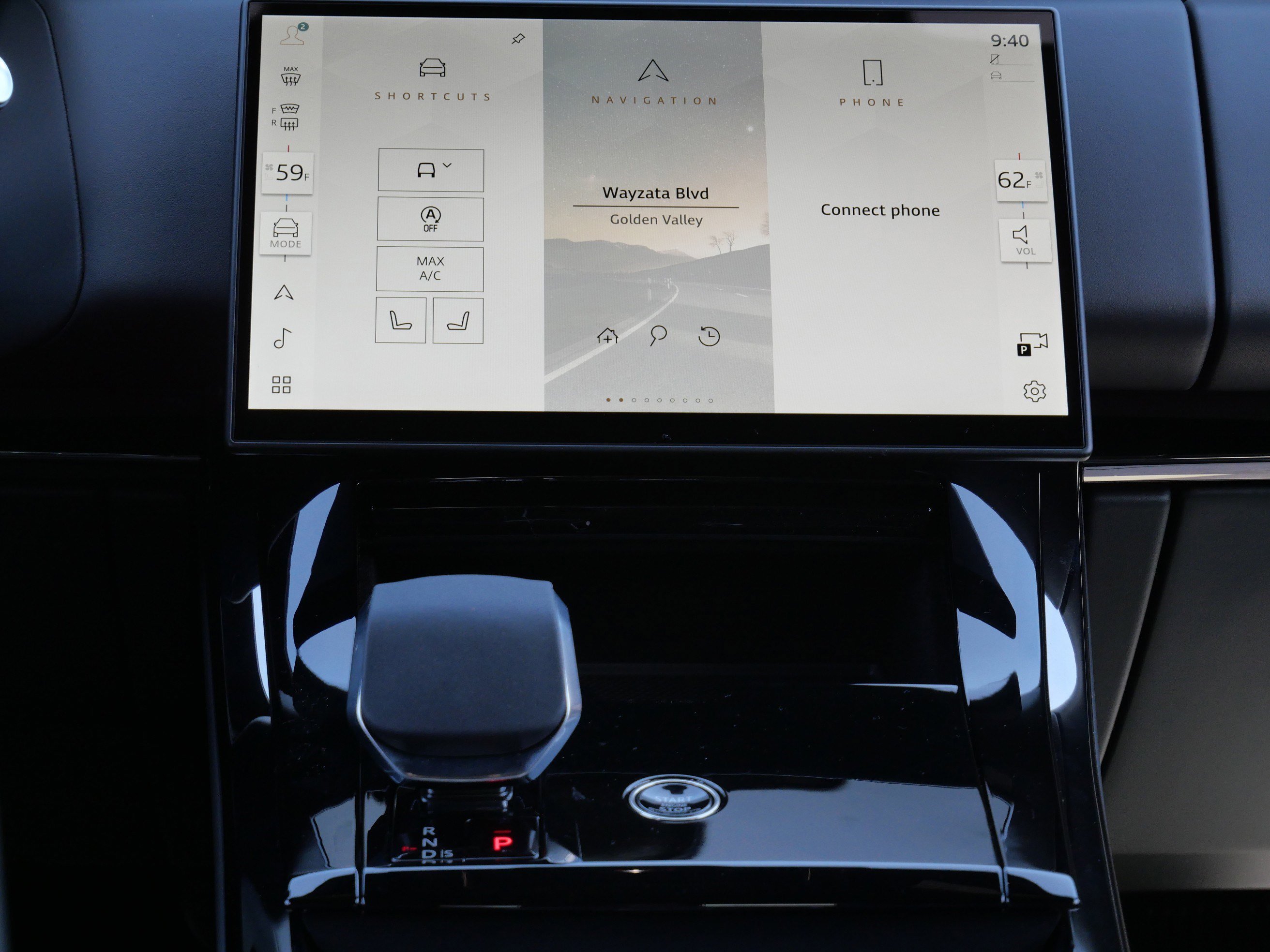 New 2026 Santorini Black Land Rover Dynamic SE image 9