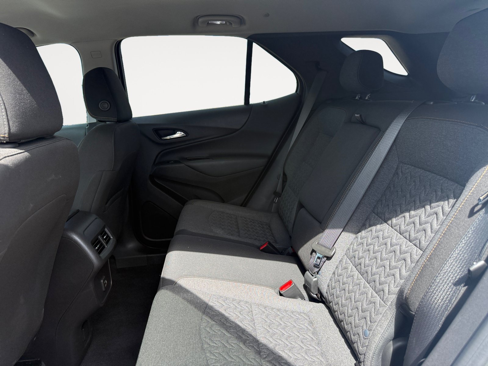 Used 2024 Summit White Chevrolet LT image 22