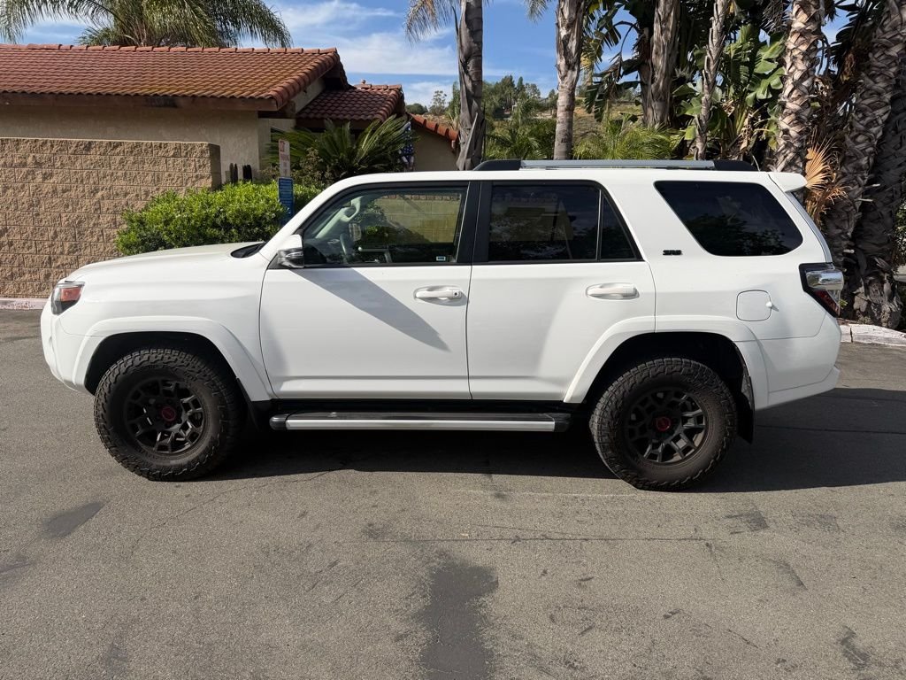 Used 2023 White Toyota SR5 Premium image 3