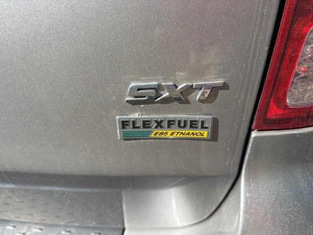 Used 2019 Silver Dodge SXT image 12