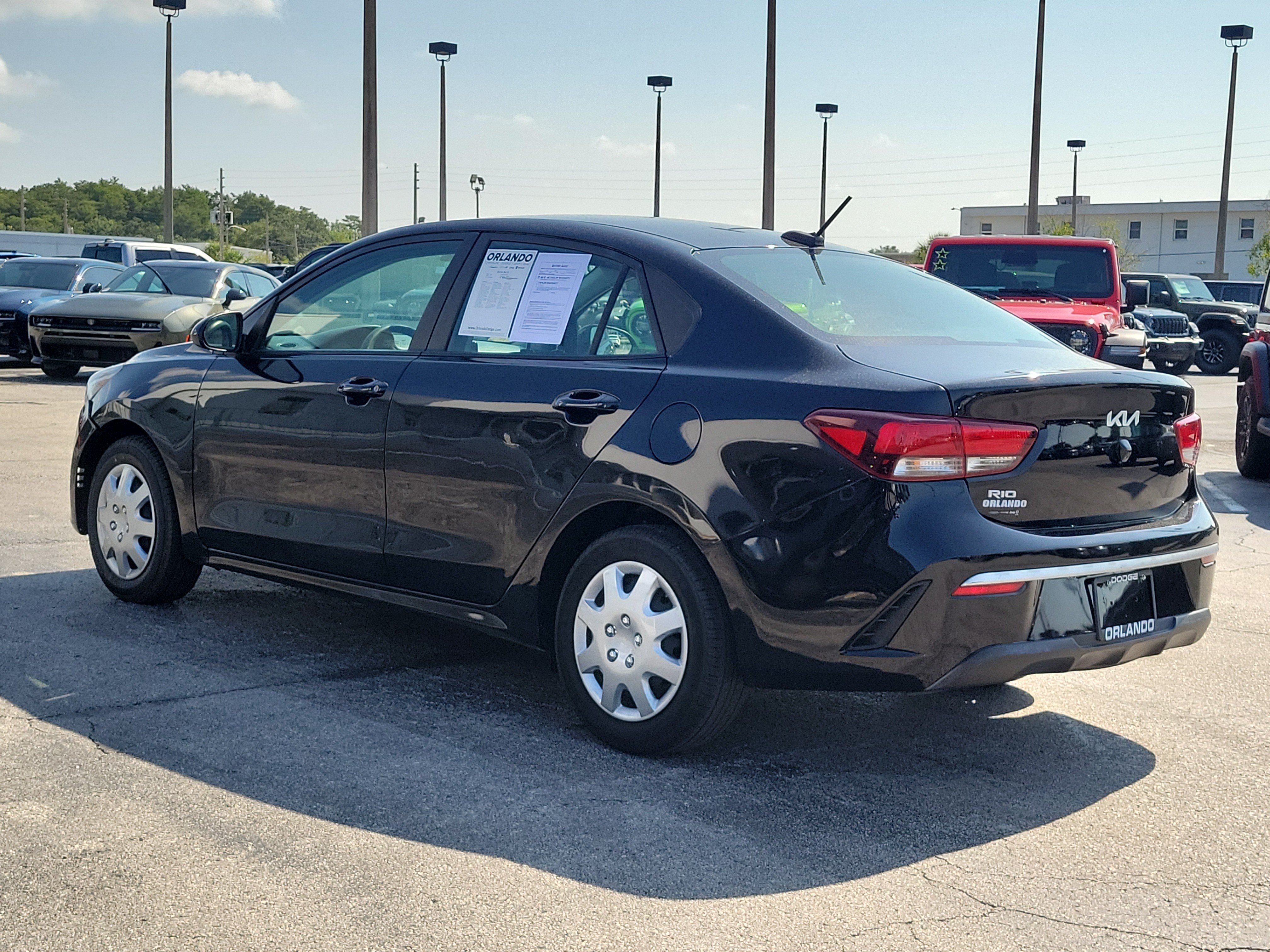 Used 2022 Aurora Black Kia LX image 5