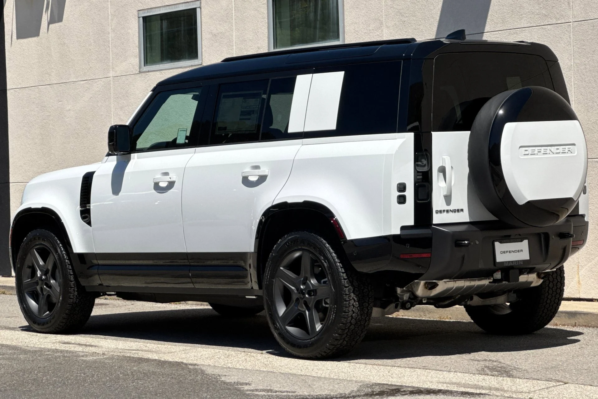 New 2026 Fuji White Land Rover X-Dynamic SE image 6