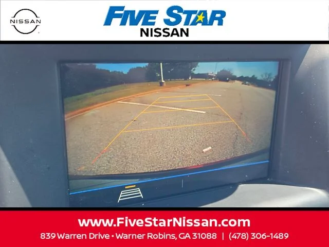 Used 2019 Red GMC SLE image 19