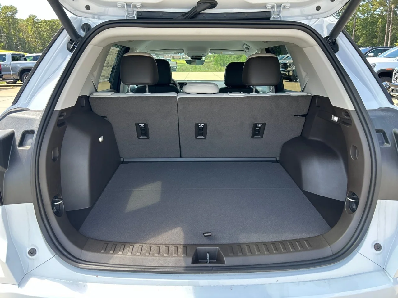 New 2027 Glacier White Tricoat GMC Denali image 7