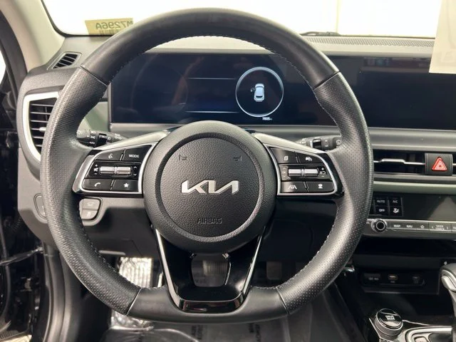Used 2024 Black Kia SX image 19
