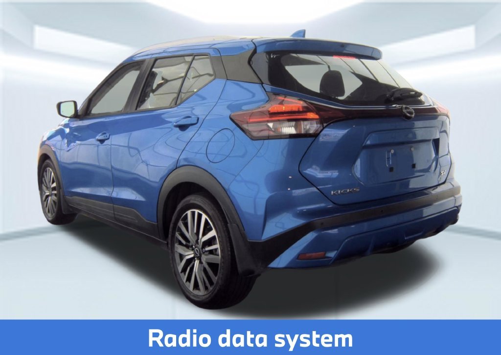 Used 2023 Blue Nissan SV image 4