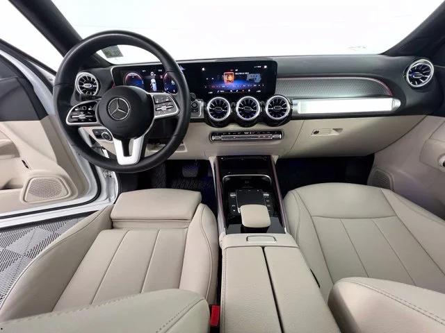 Used 2022 White Mercedes-Benz GLB 250 image 15