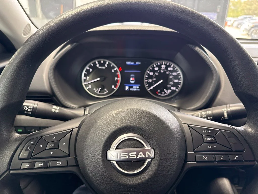 Used 2025 White Nissan S image 30