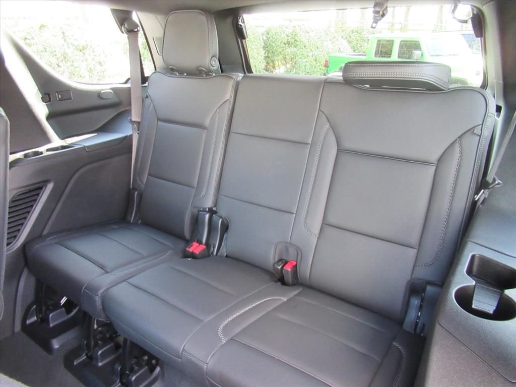 Used 2024 White GMC Denali image 16
