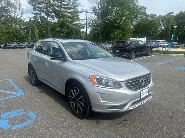 Used 2017 Bright Silver Metallic Volvo T6 Dynamic image 10