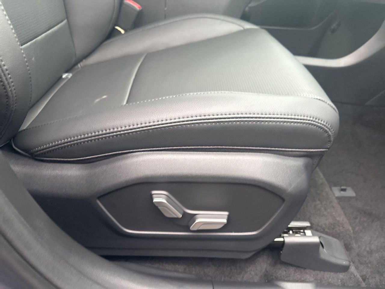 2026 Hyundai Santa Fe Limited - Photo 48