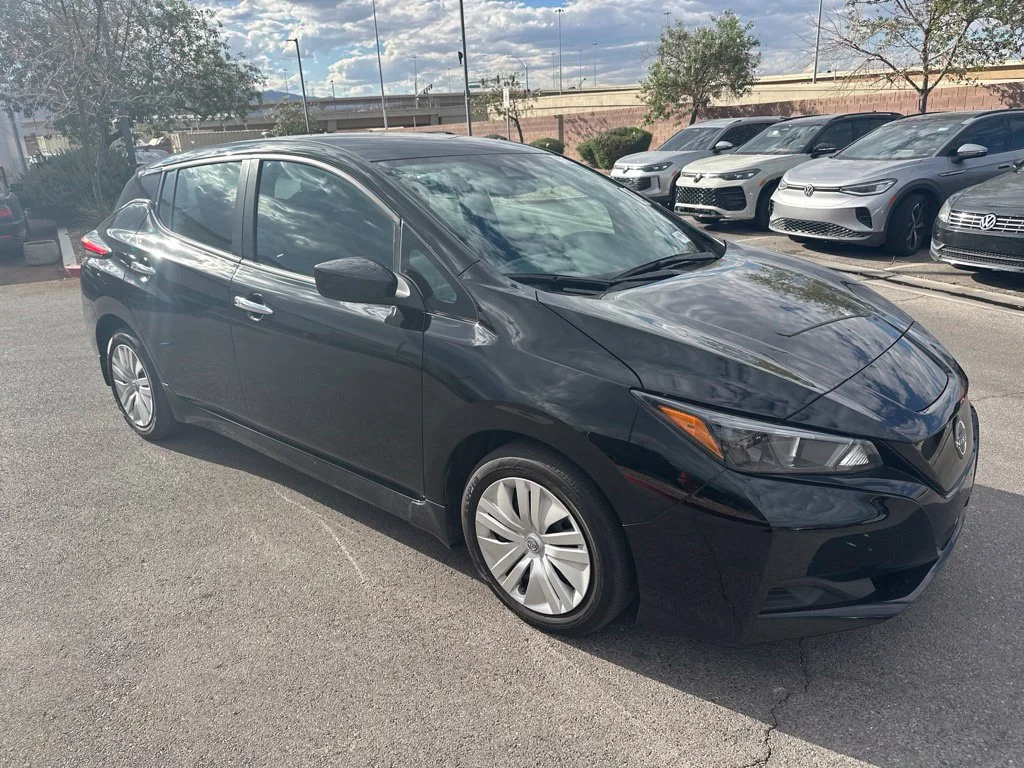 2025 Nissan Leaf S