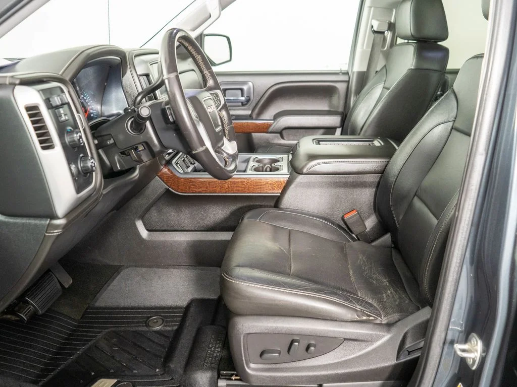 Used 2018 Gray GMC SLT image 10
