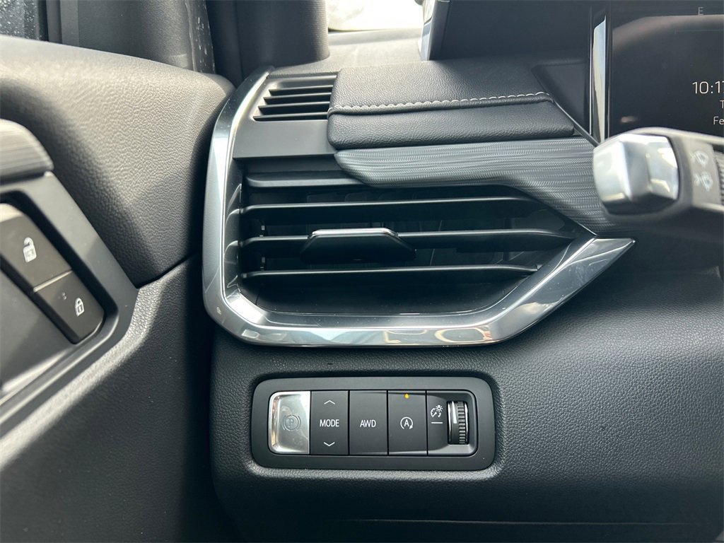 2026 GMC ACADIA - Image 18