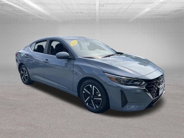 Used 2024 Gray Metallic Nissan SV image 5