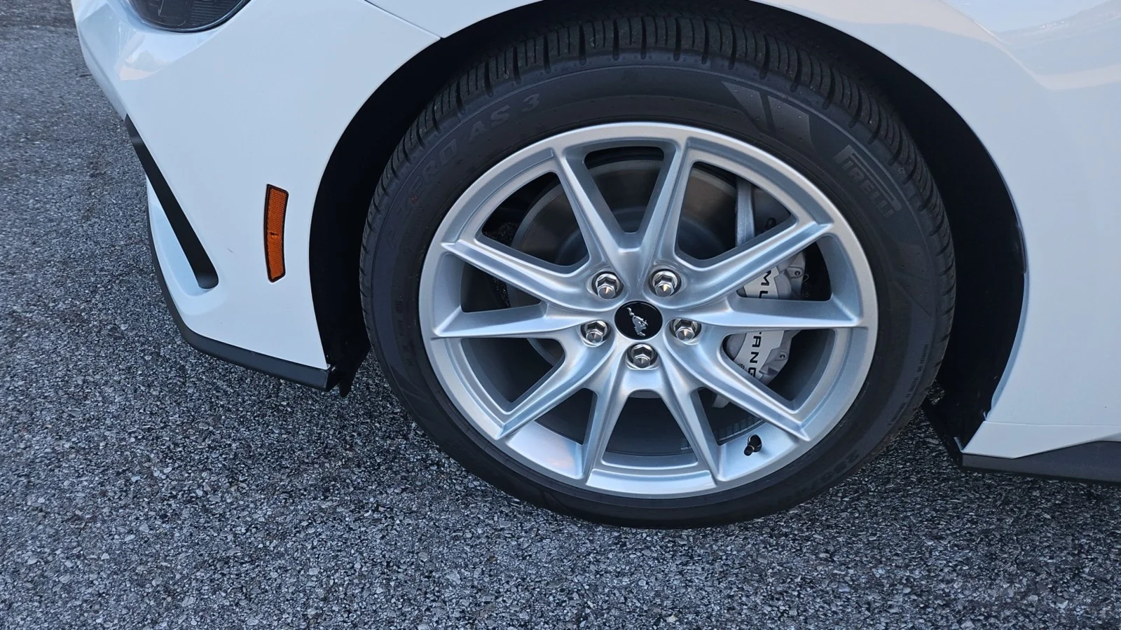 New 2026 Oxford White Ford GT Premium image 8