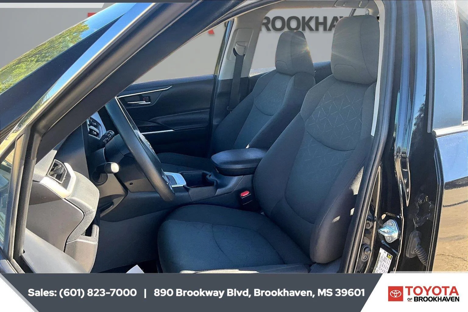 Used 2024 Midnight Black Metallic Toyota XLE image 18