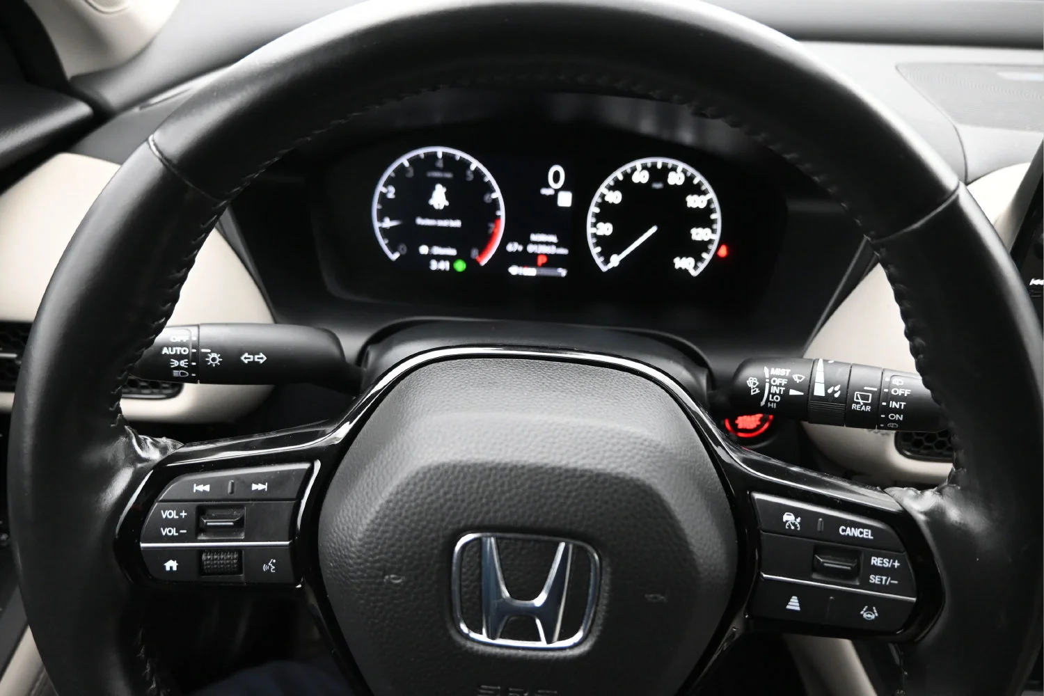 Used 2024 Silver Honda AWD EX-L image 23