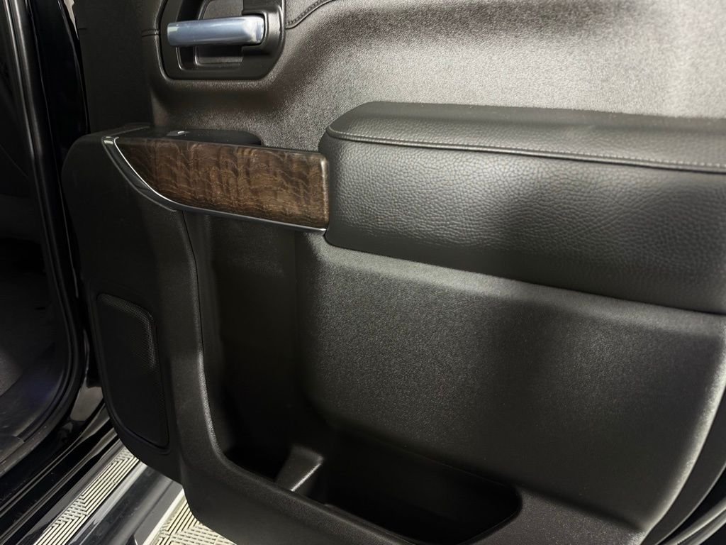 Used 2023 Black GMC Denali image 30