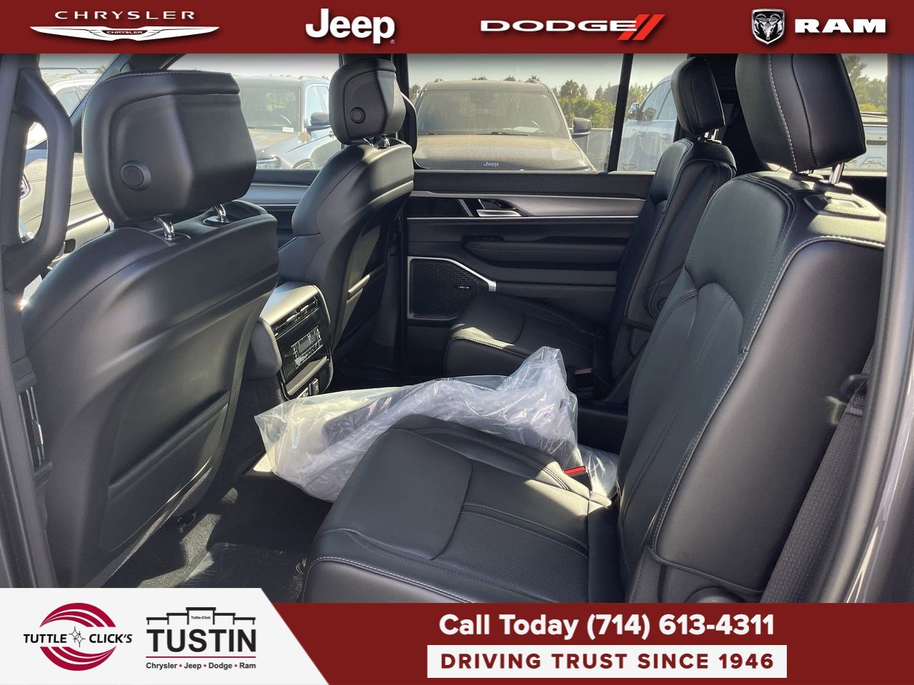 New 2026 Baltic-Gray Metallic Clear-Coat Exterior Paint Jeep  image 18