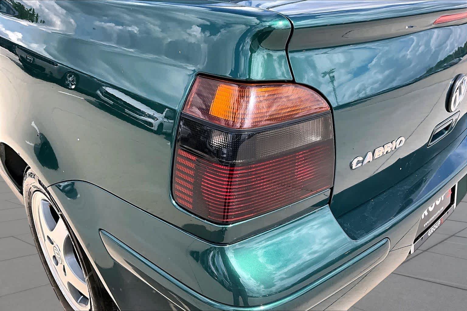Used 2000 Bright Green Pearl Volkswagen GLS image 25
