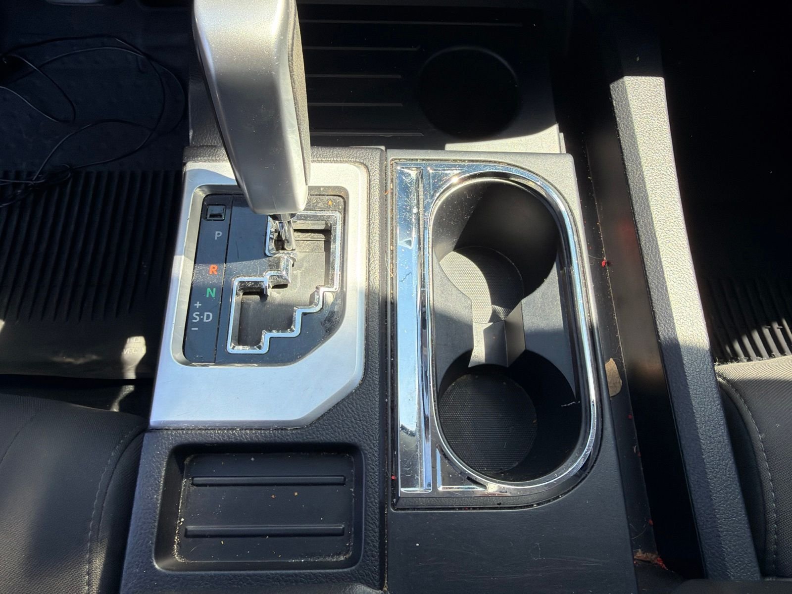 Used 2019 Gray Toyota SR5 image 17