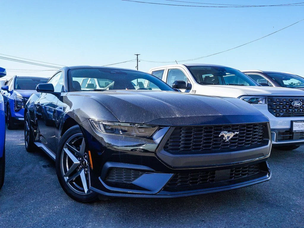 2026 Ford Mustang EcoBoost Fastback's photo