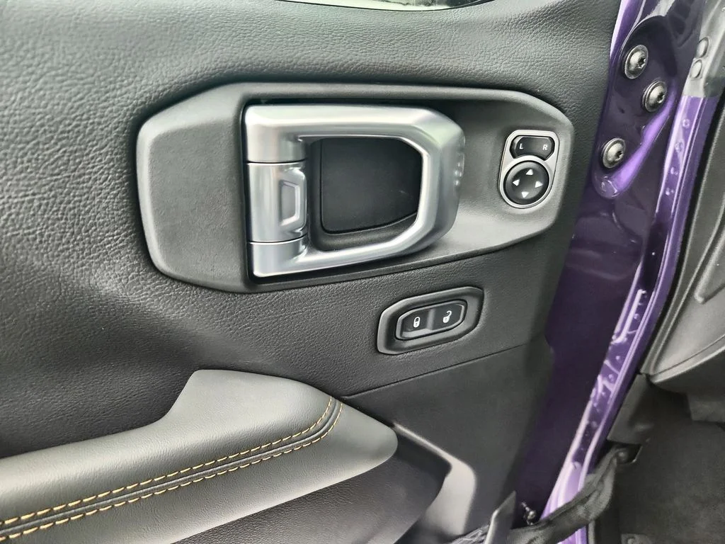 New 2026 Reign Exterior Paint Jeep Mojave X image 21