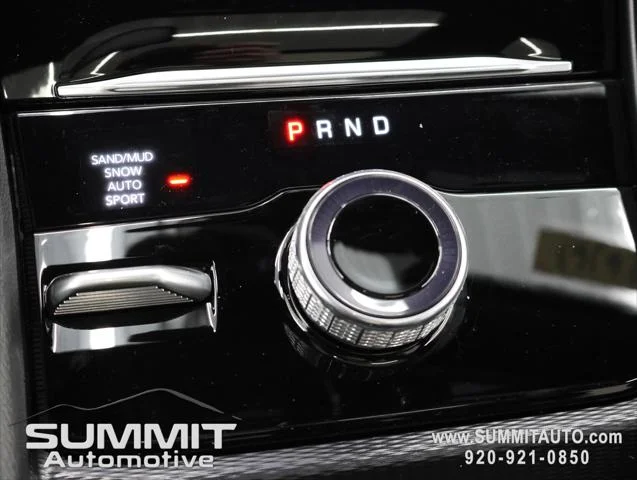 New 2026 Silver Zynith Exterior Paint Jeep Limited image 53