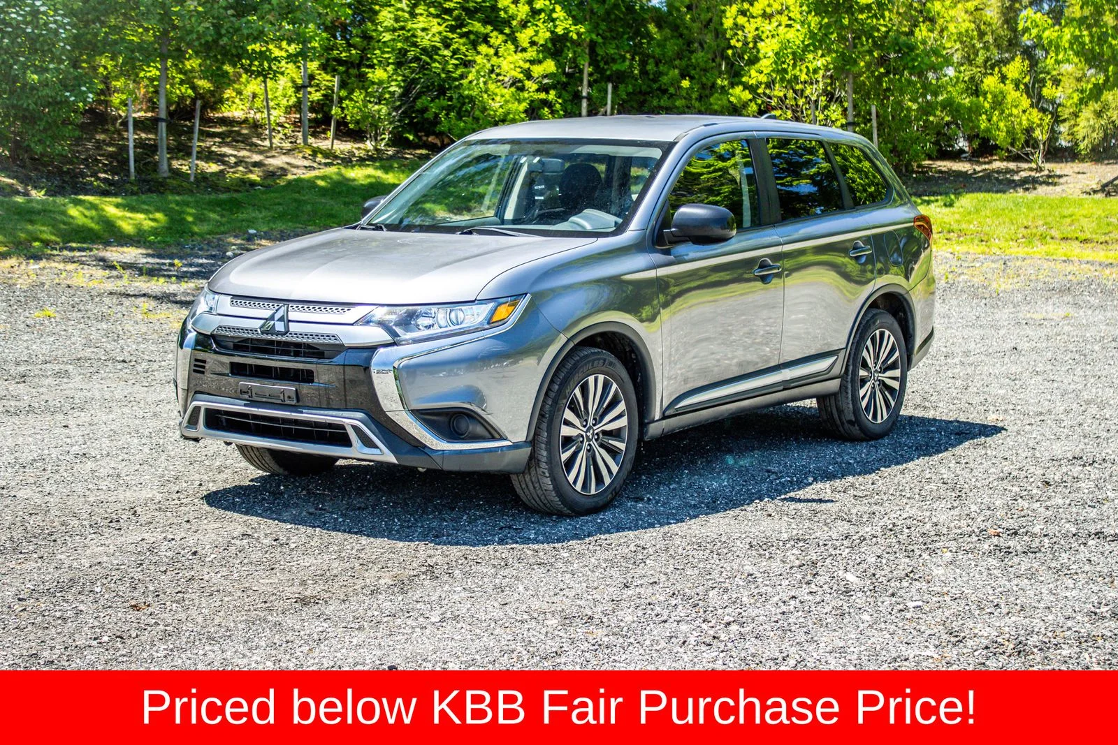 2019 Mitsubishi Outlander ES S-AWC's photo