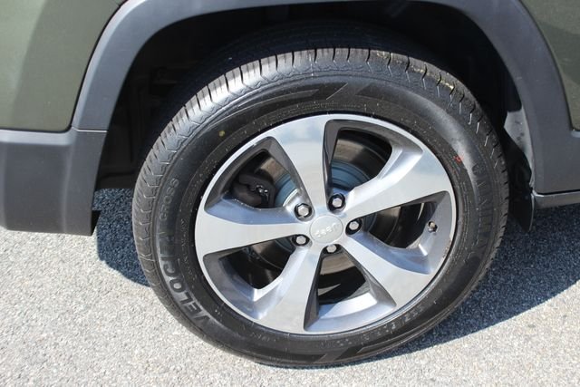 Used 2019 Green Jeep Limited image 35