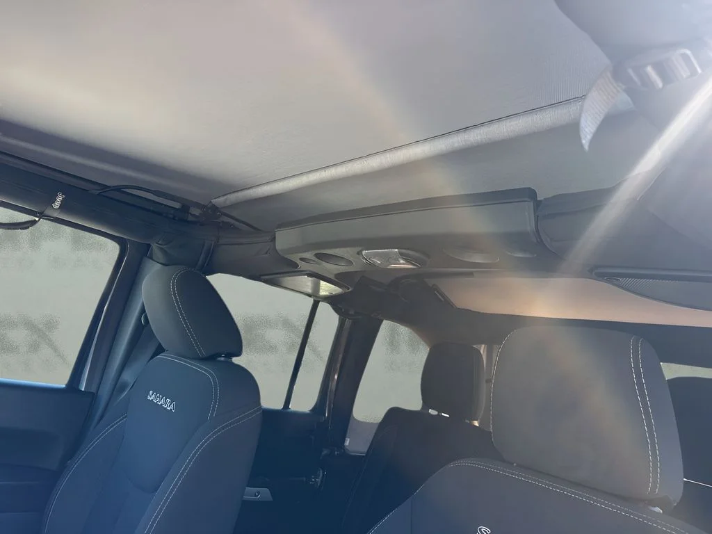 Used 2017 Gray Jeep Unlimited Sahara image 11