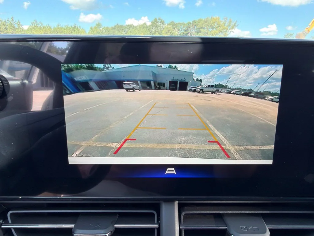 New 2026 Summit White Chevrolet LT image 24