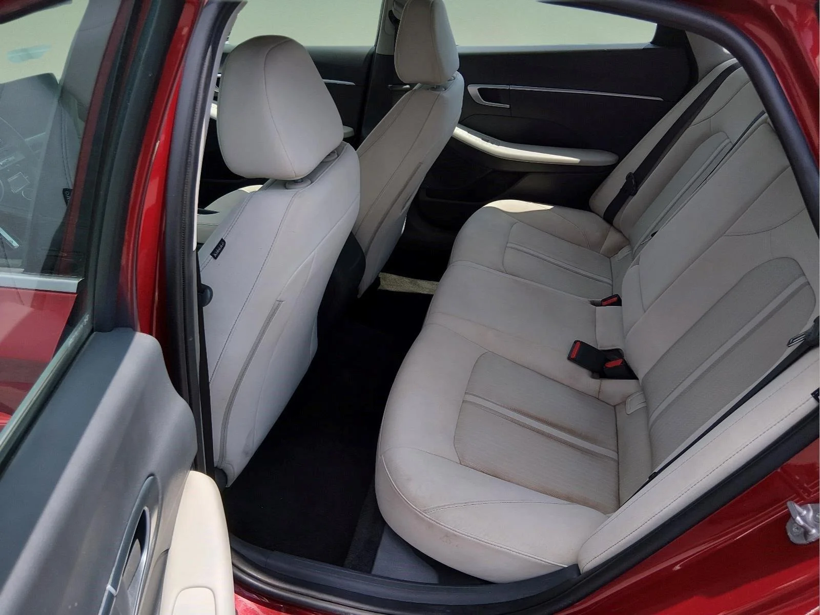 Used 2025 Ultimate red Hyundai SEL image 18