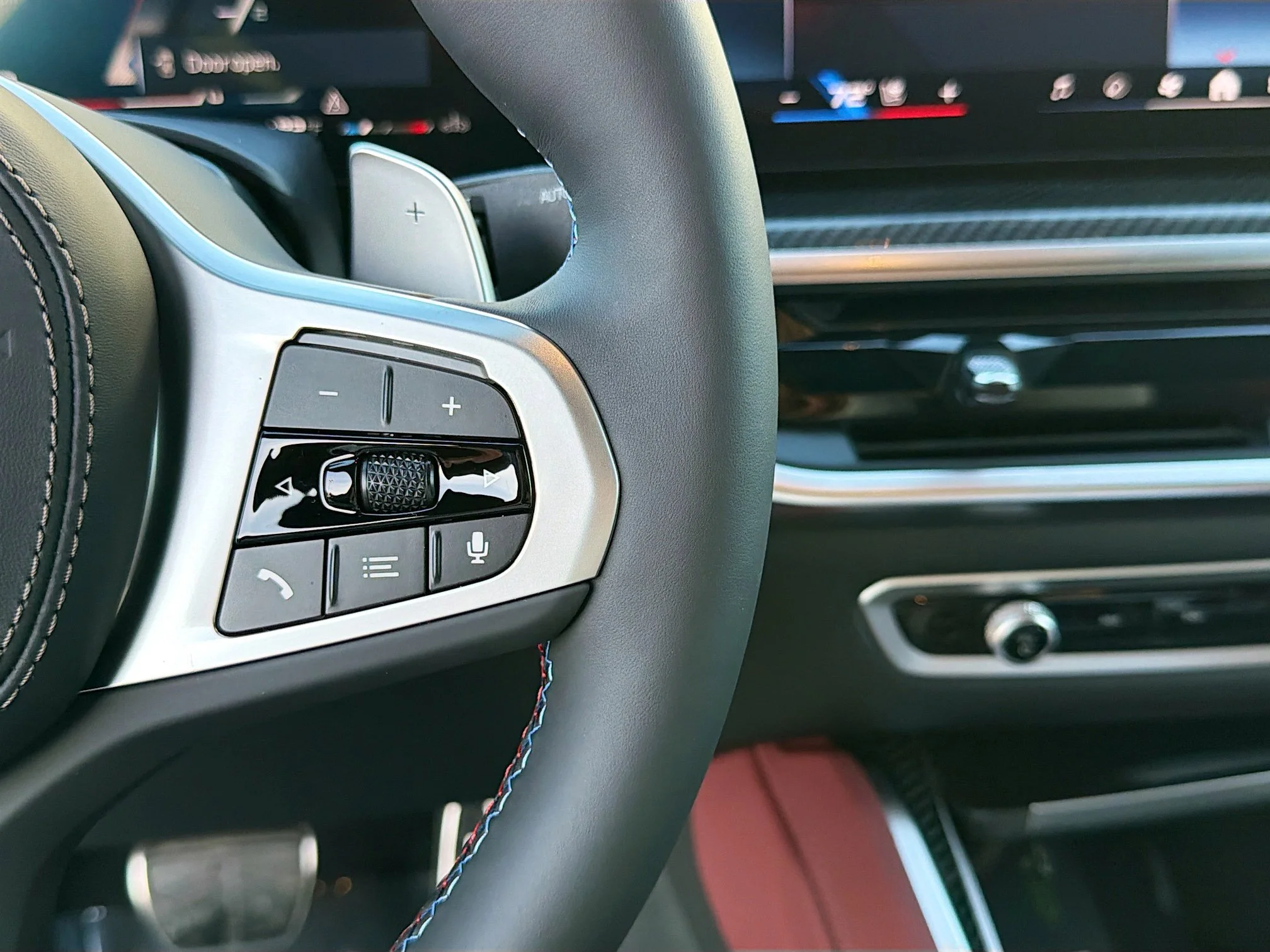 New 2027 Carbon Black Metallic BMW M60i image 39
