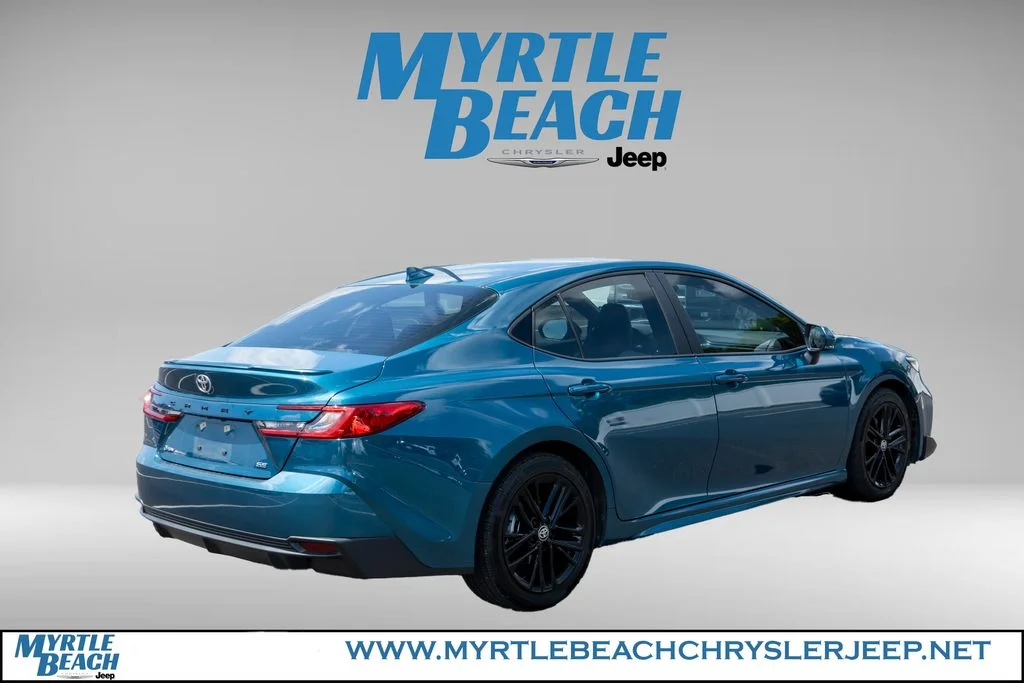 Used 2025 Ocean Toyota SE image 6