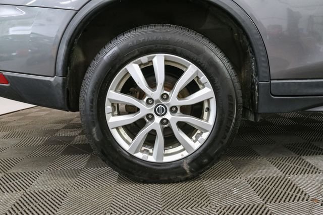 Used 2019 Gray Nissan SV image 16