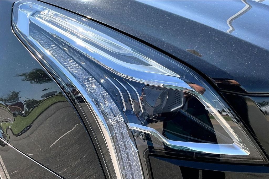 Used 2023 Black Cadillac Luxury image 31