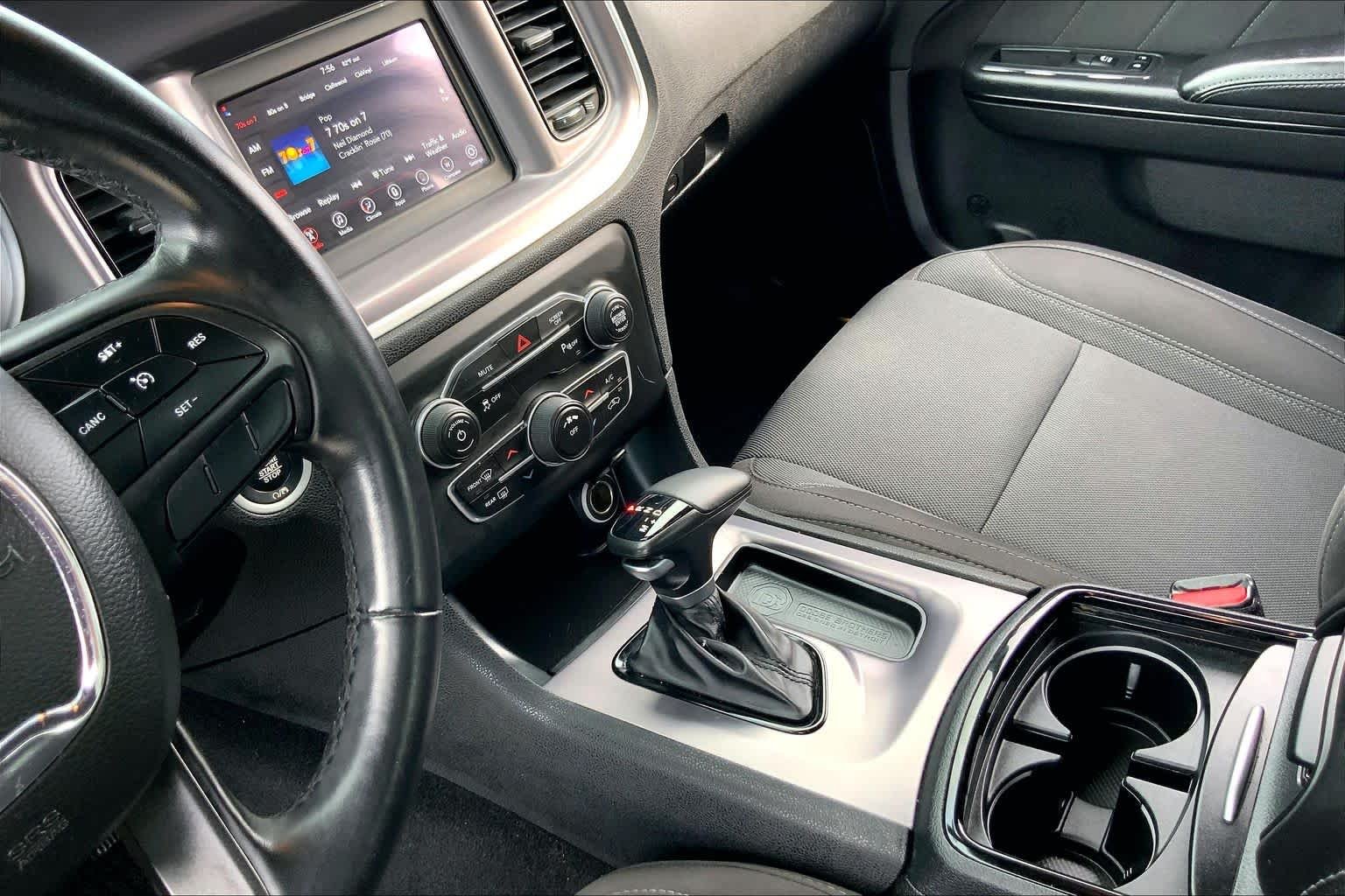 Used 2019 Octane Red Pearlcoat Dodge SXT image 16