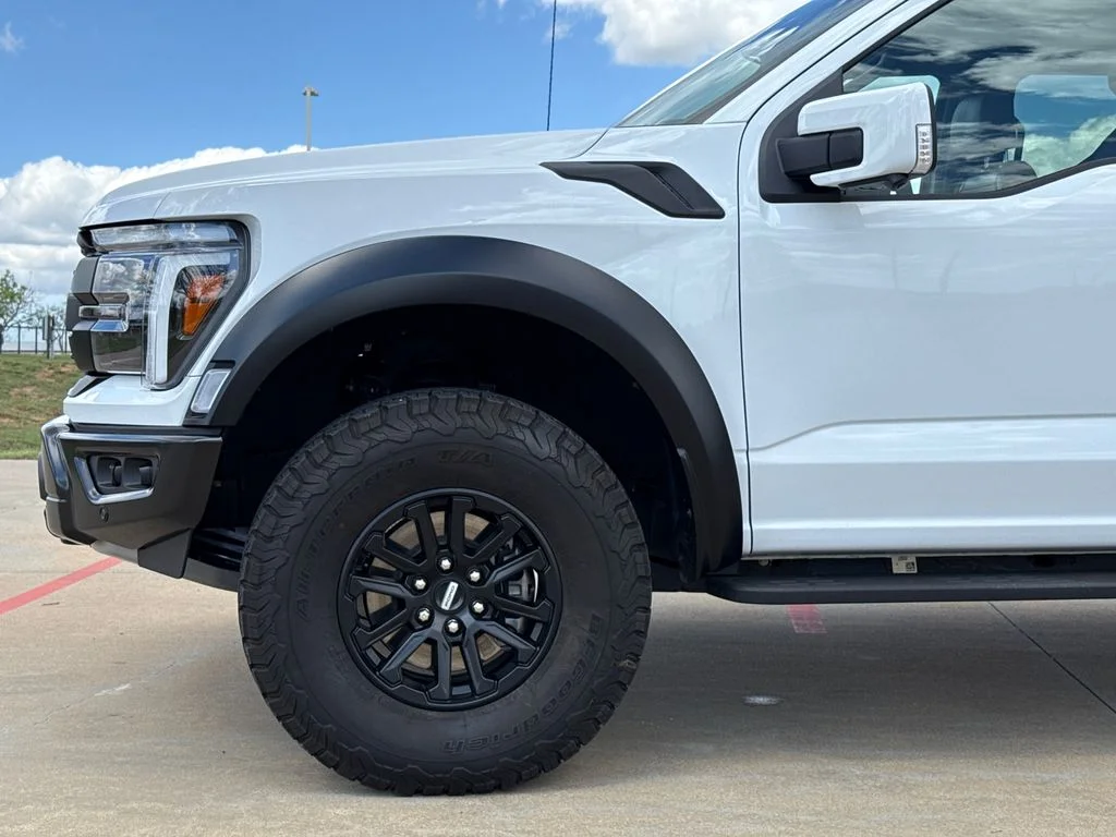 Used 2024 White Ford Raptor image 5