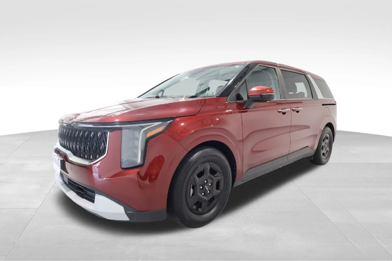 Used 2025 Red Kia LXS image 8