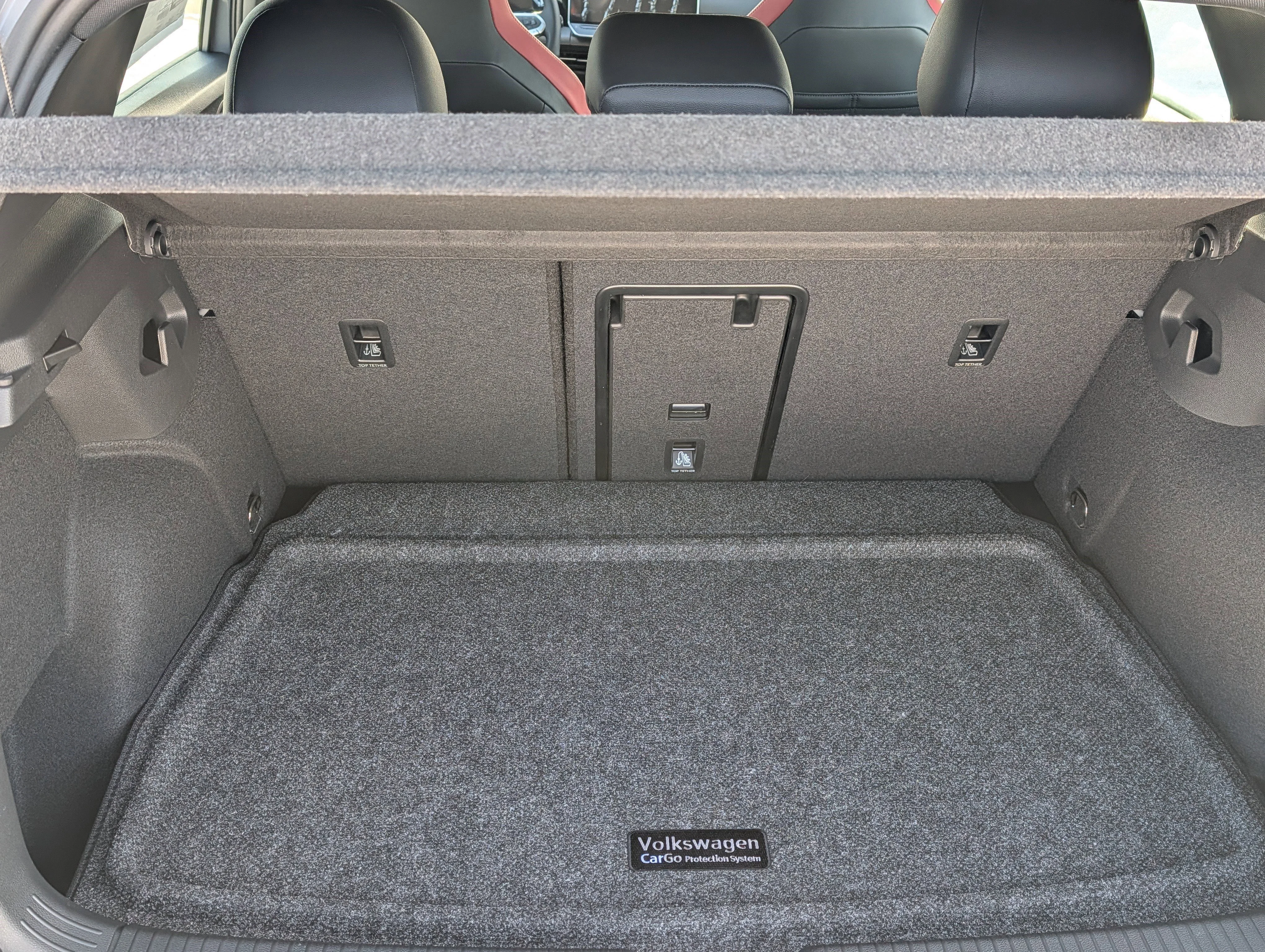 New 2026 Moonstone Gray Volkswagen SE image 6