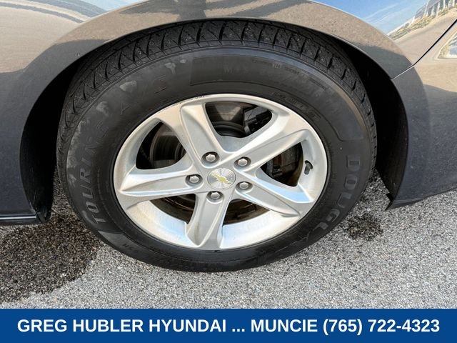 Used 2019 Gray Chevrolet LS image 9