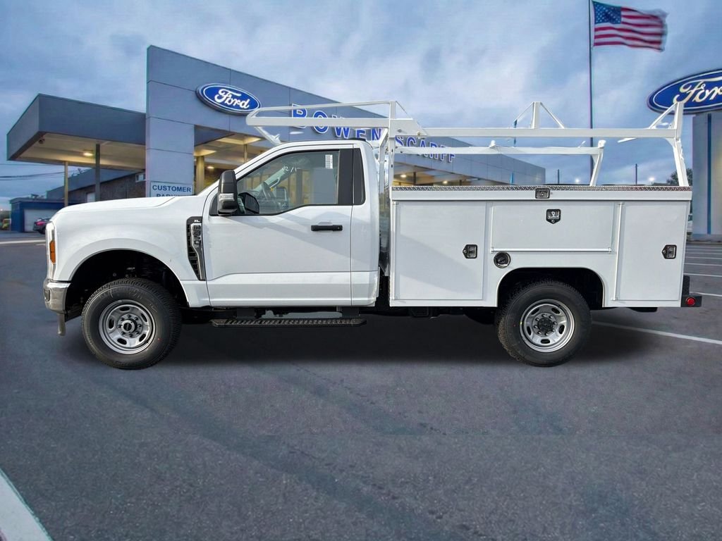 New 2026 Oxford White Ford Mechanical Body image 2