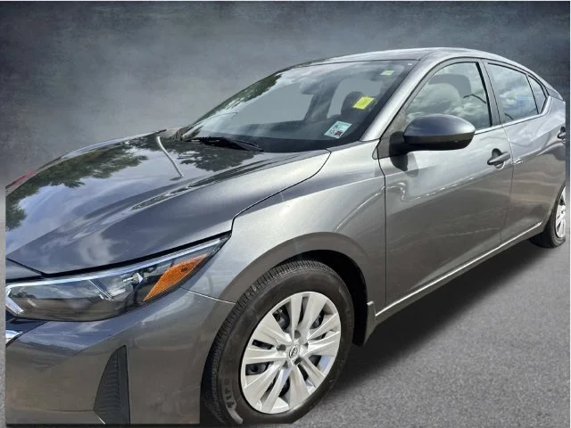 Used 2025 Gray Nissan S image 9