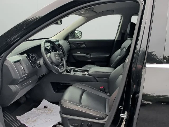 Used 2023 Black Nissan SL image 10