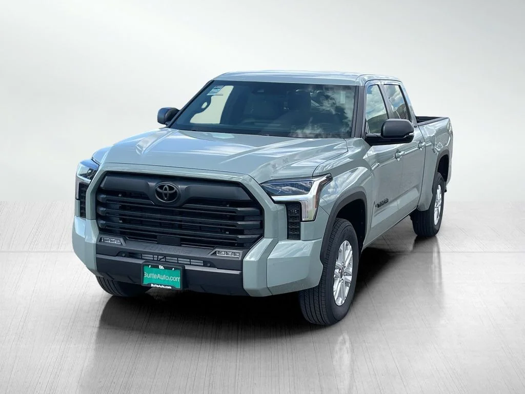 New 2026 Lunar Rock Toyota SR5 image 7